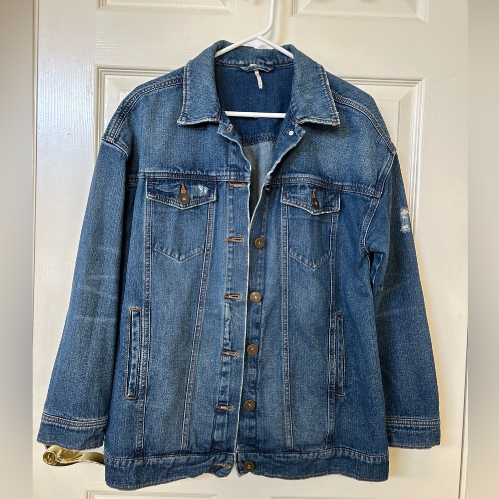 Free People Oversized Denim Jacket Distressed size Medium